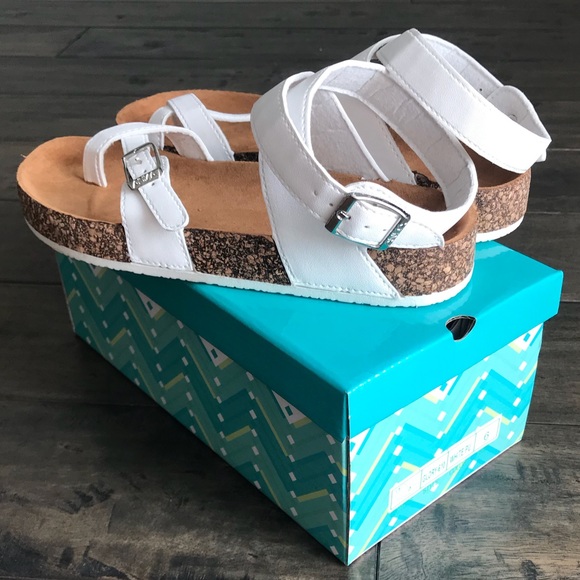 Strappy buckled cork sandal - Picture 2 of 8